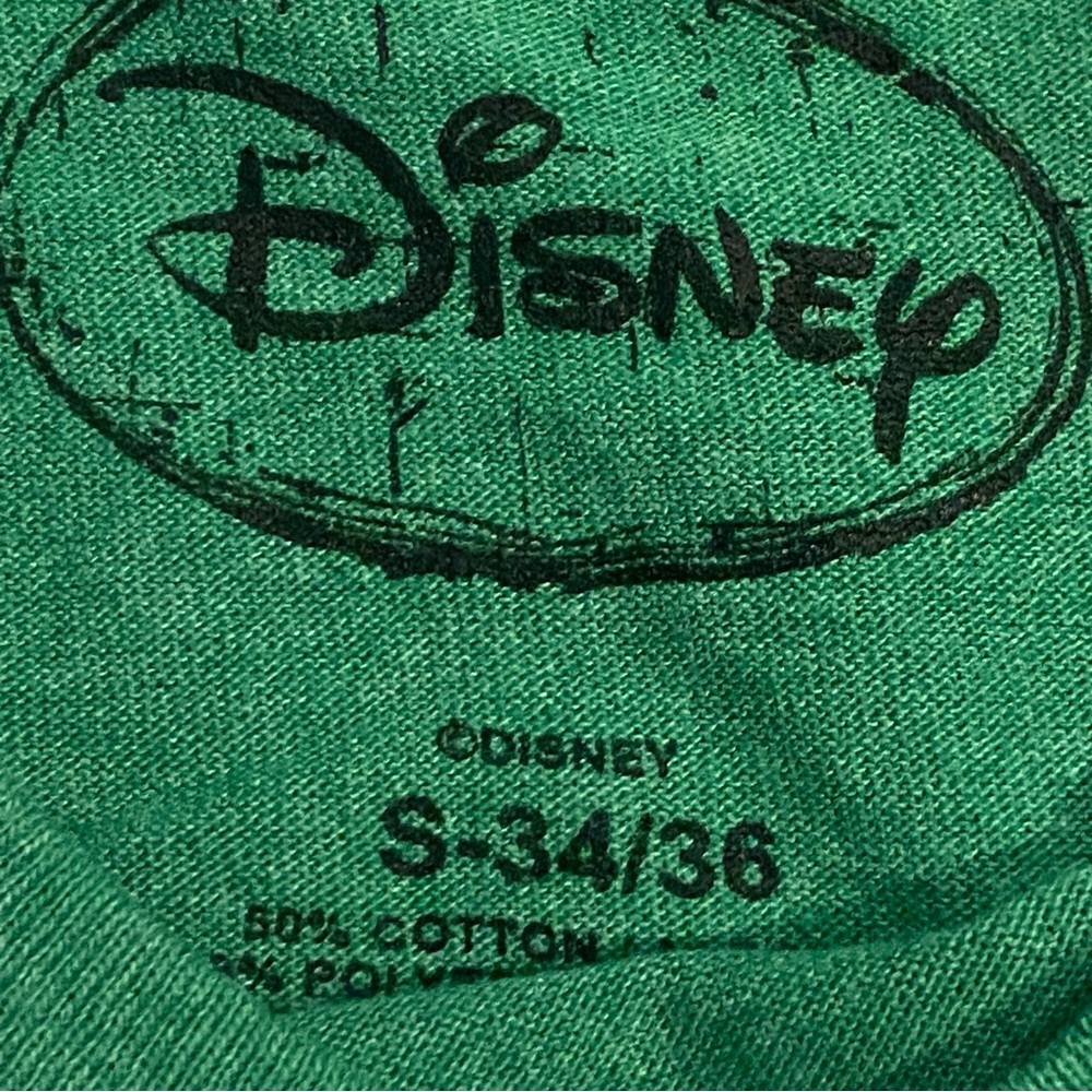 Mickey Mouse Christmas Santa Green Graphic Tee Shirt Size Small 34-36 - Picture 5 of 6